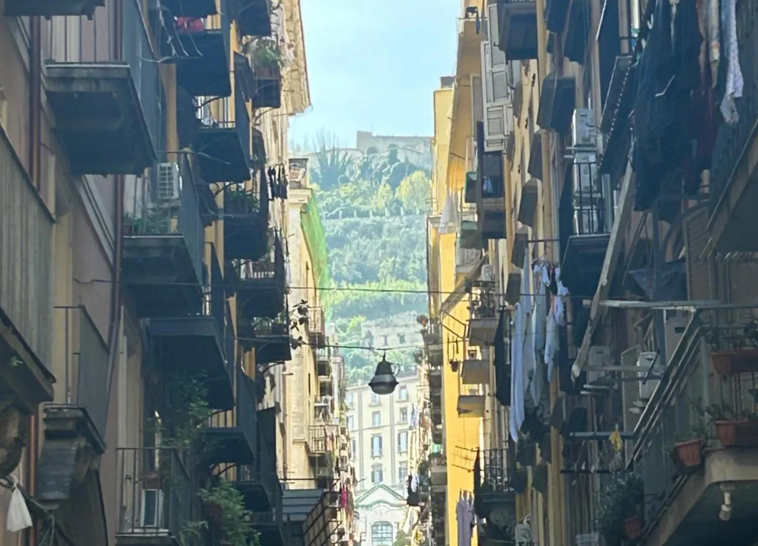 Napoli Centro Le Suite Di Giordy E Peppe Italy